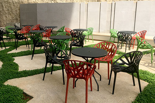 Cybercafé Indoor and Outdoor Furnishing